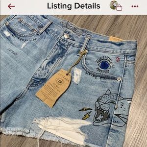 “Vintage” highwaist shorts.